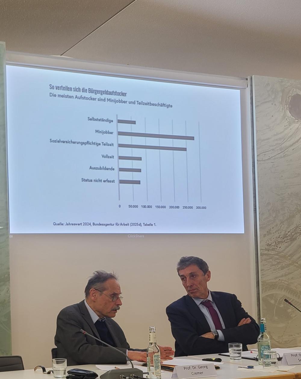 Ein intensiver Austausch mit dem Publikum und auch unter der Referenten