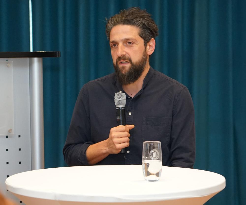 260422_unternehmer_tag2026_4: Nach Prof. Dr. Aladin El-Mafaalani ist Deutschland für internationale Fachkräfte bislang nur eingeschränkt attraktiv. Foto: Michael Bodin / Erzbistum Paderborn