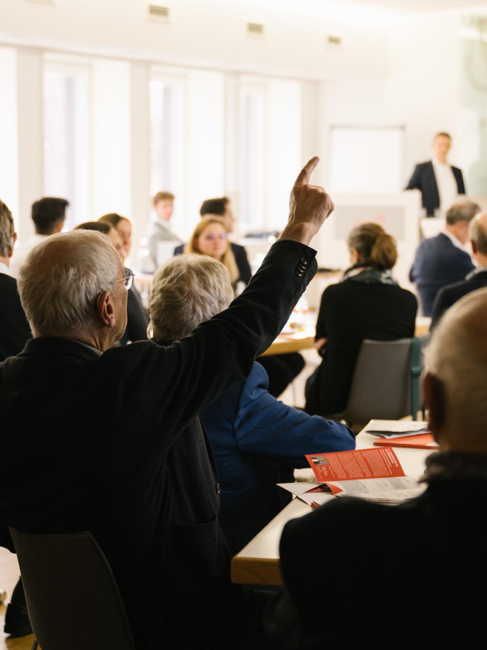 Intensiver Austausch zwischen den Generationen zur Zukunft des Berufsstandes