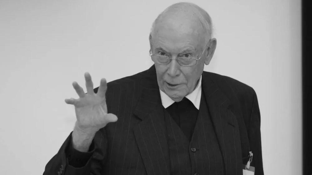 Prälat Prof. Dr. Dr. h.c. Lothar Roos